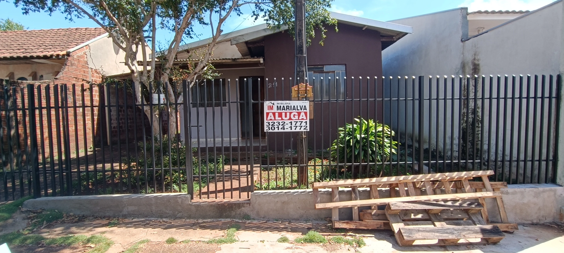 Rua das Rosas 211, 